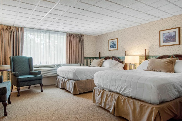 Coachman Inn image 1